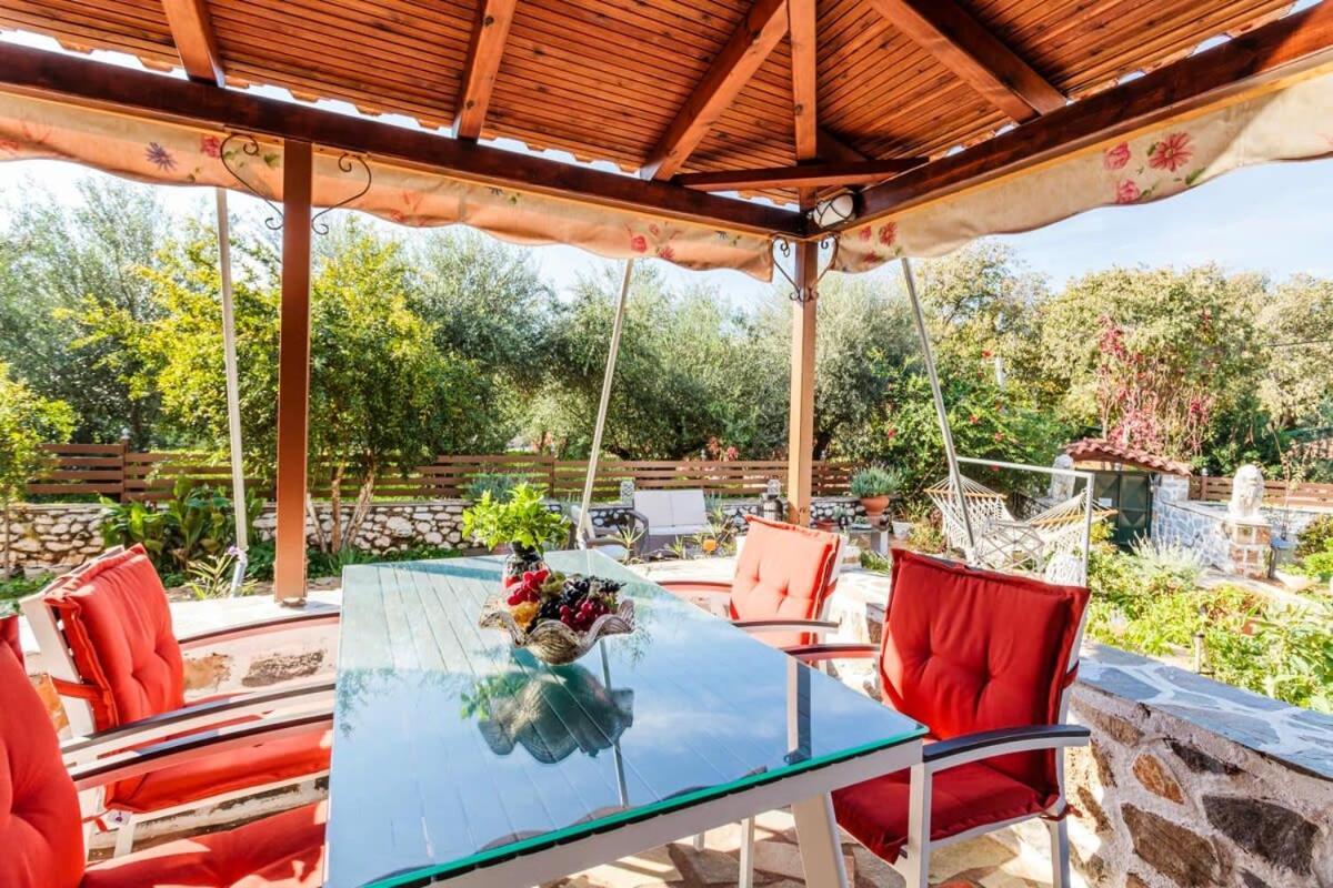 Mani's Garden Paradise - Elia Secluded Retreat Στούπα